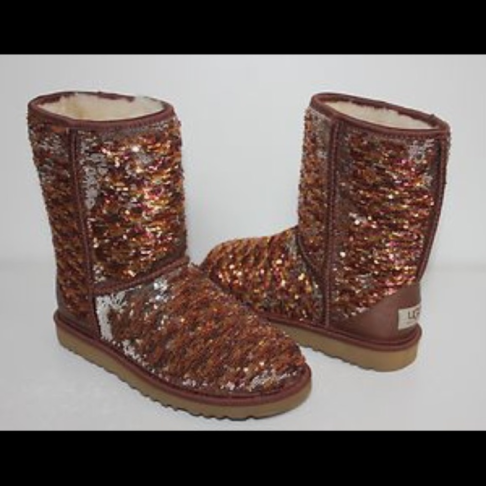 UGGs short cosmo boot